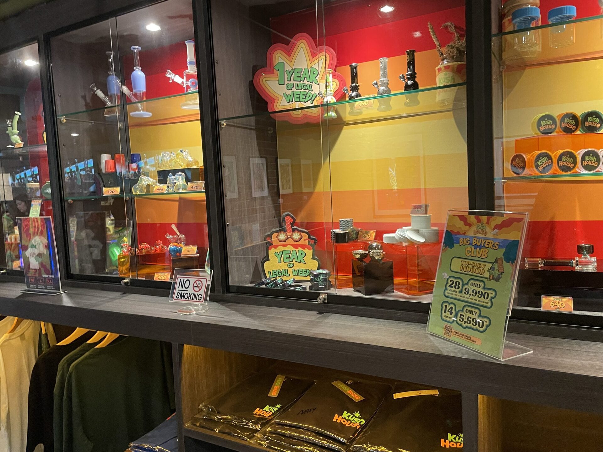 KUSH HOUSE店內大麻品種與計時抽到飽服務