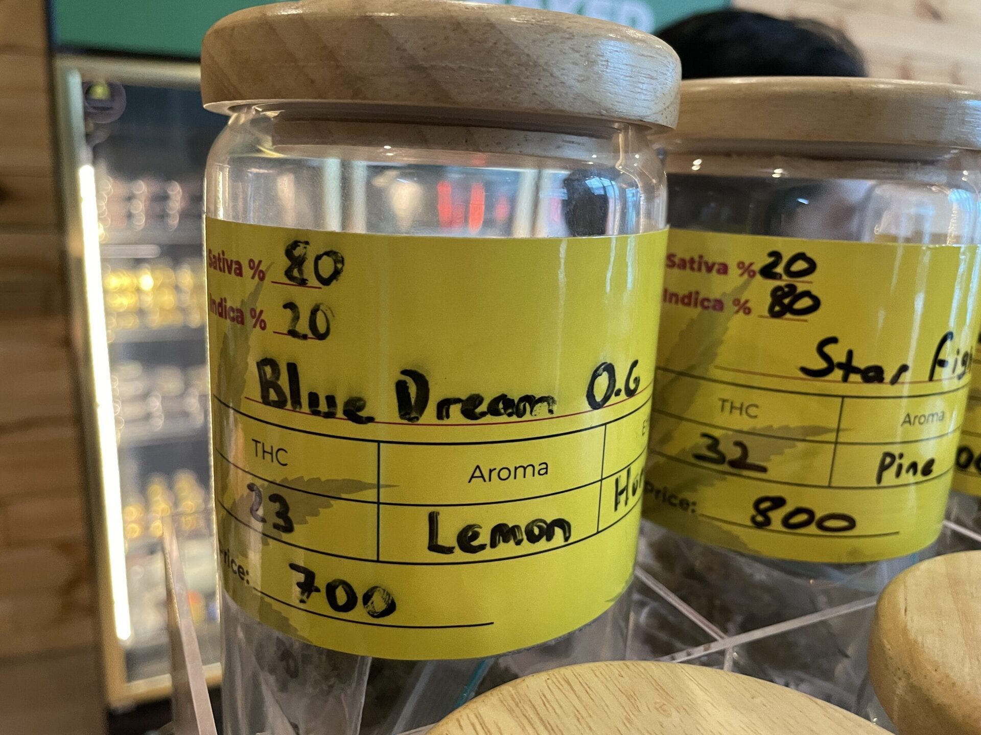 The Old Weed Man店內Blue Dream品種展示