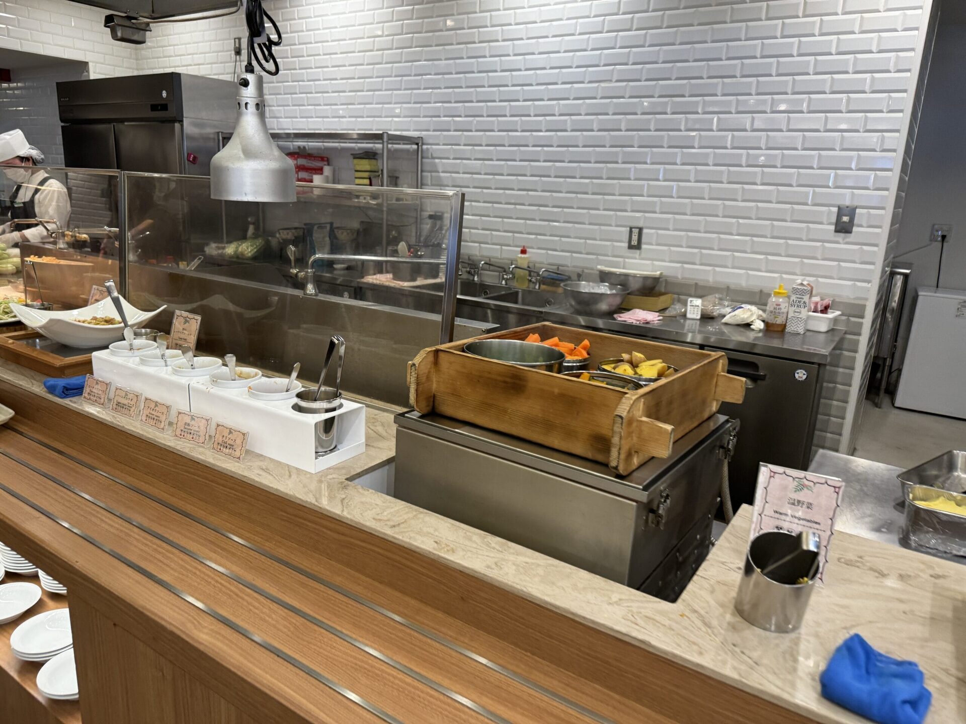 登別萬世閣早餐沙拉區