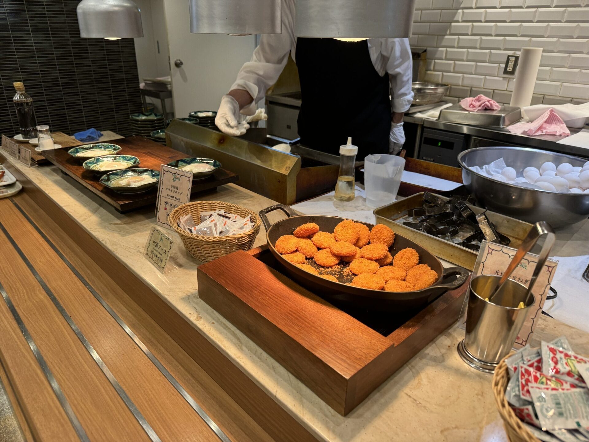 登別萬世閣早餐烤魚區