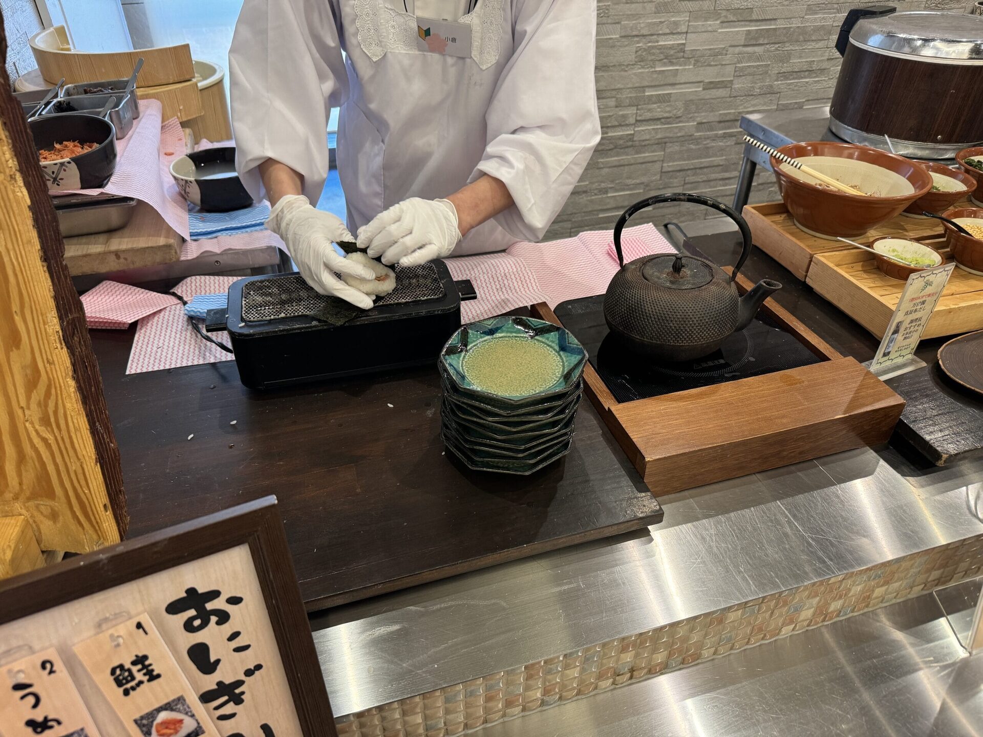 登別萬世閣早餐現做飯糰
