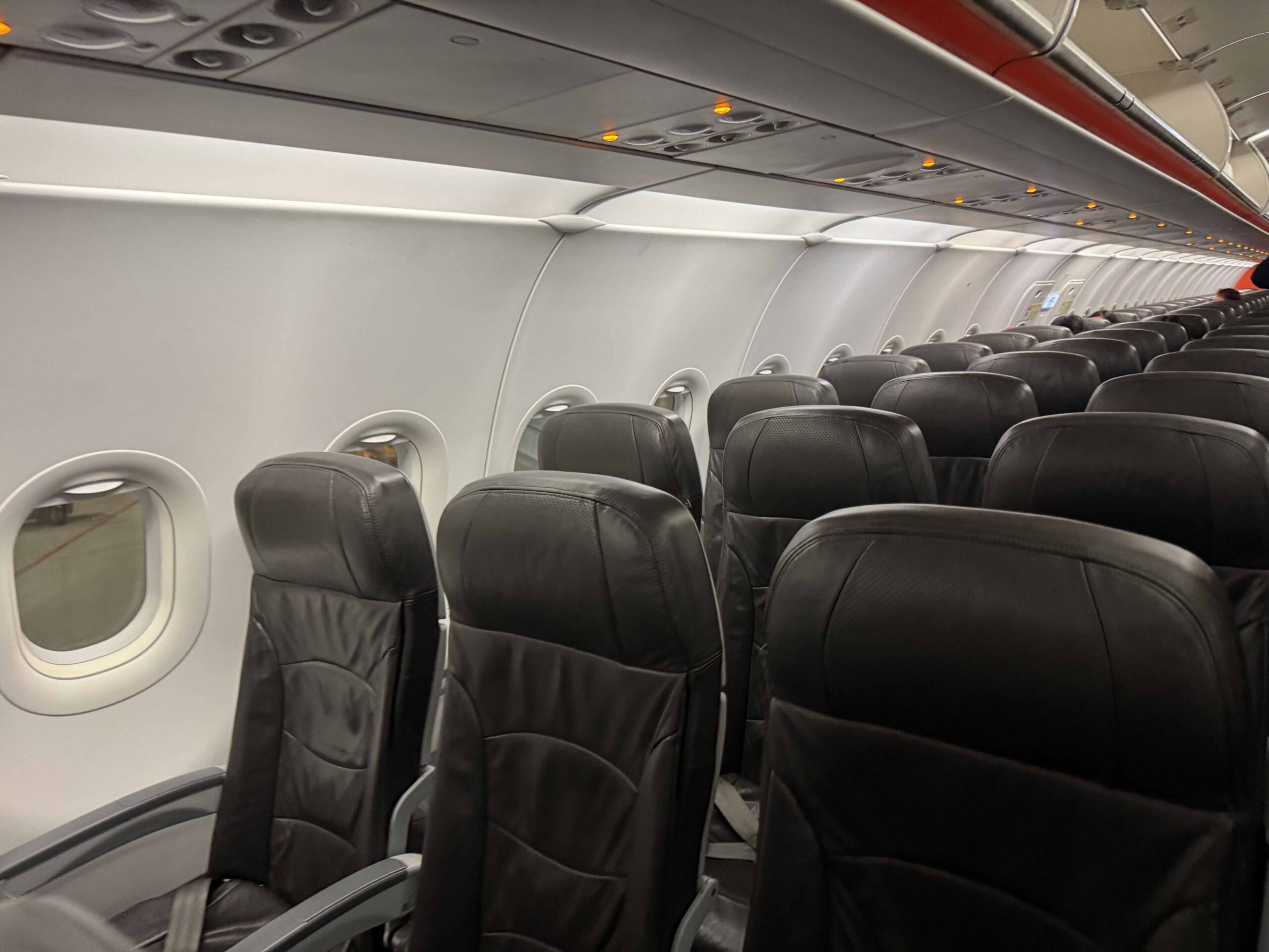 捷星A320客艙起飛前空座位wide shot